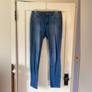 D. Jeans size 8 jeans